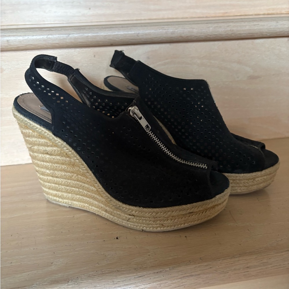 Steve Madden Black and Tan Wedge Sandals